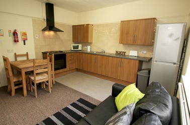 7 Lower Park Road, Victoria park, Manchester - Image 3